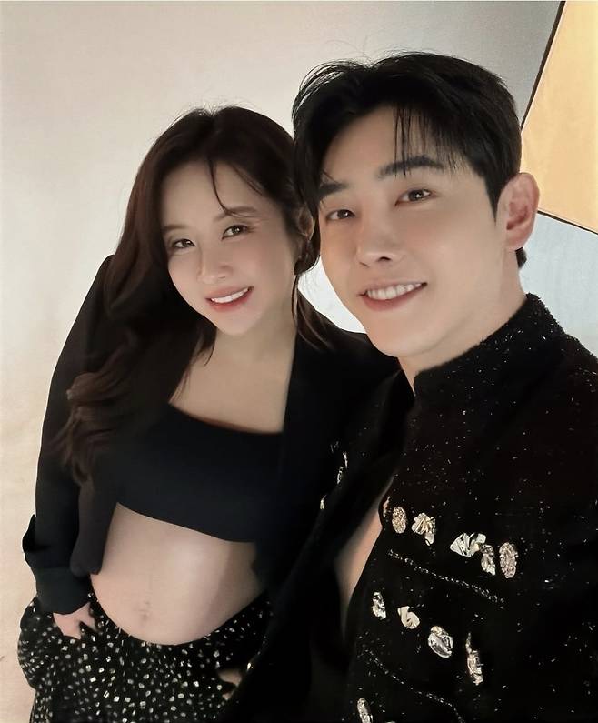 가수 은가은(좌)·박현호(우) 부부 [은가은 인스타그램. 재판매 및 DB 금지]