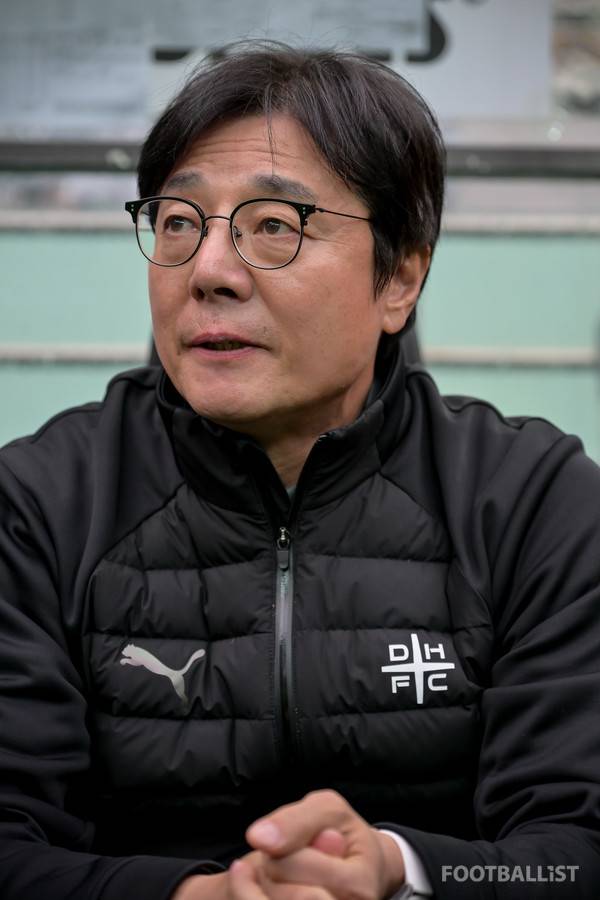 황선홍 감독(대전 하나). 서형권 기자