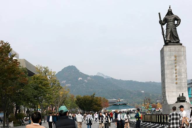 광화문광장의 가을.