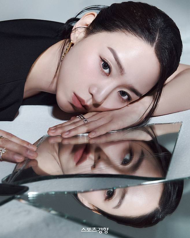 넷플릭스 시리즈 ‘레이디 두아’에서 사라 킴을 연기한 배우 신혜선. 넷플릭스 제공