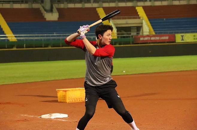 ▲ 이미 뛰어난 수비력과 작전 수행 능력을 인정받고 있는 김민준은 타격에서도 나아진 모습을 보이며 기대를 모으고 있다 ⓒSSG랜더스