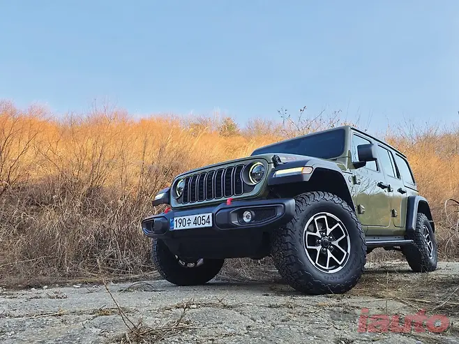 [시승기] 전통을 계승한 정통 오프로더, 지프 랭글러 루비콘
