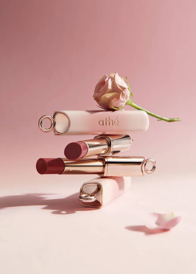 아떼, 어센틱 립 글로이 밤 물장미 컬렉션 출시 [LF 제공. 재판매 및 DB 금지]