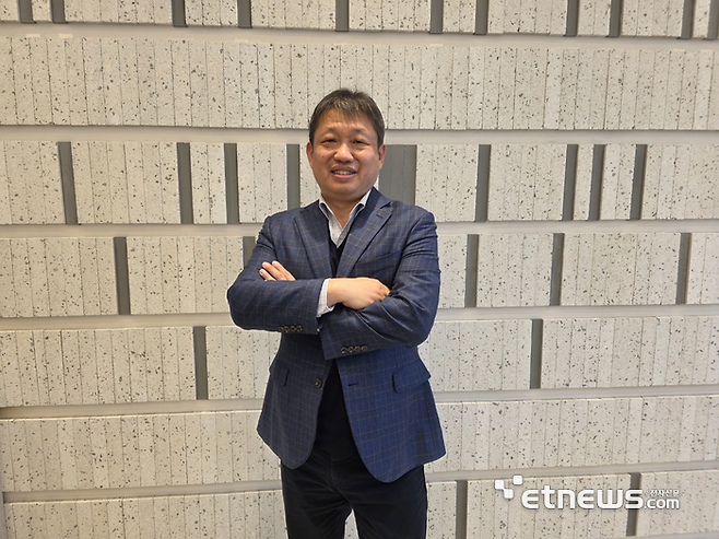 이정익 한국정보디스플레이학회 수석부회장. (사진= 김영호 기자)