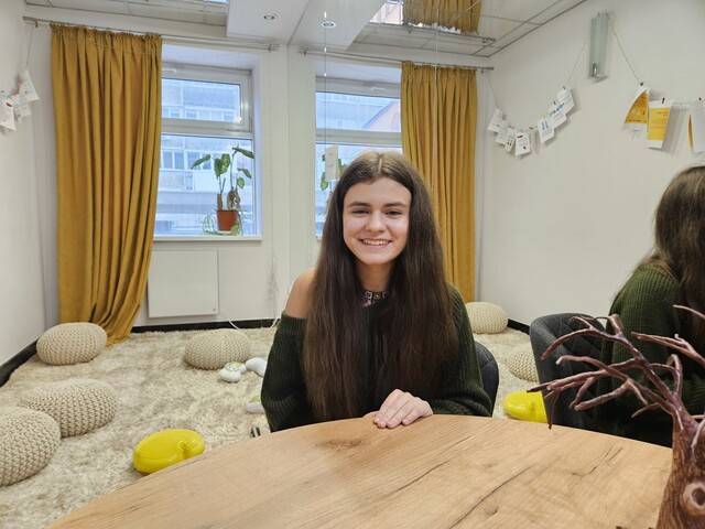 6일 15살 밀라나가 우크라이나 키이우에서 배우가 되고 싶은 꿈을 말하고 있다. 천호성 기자