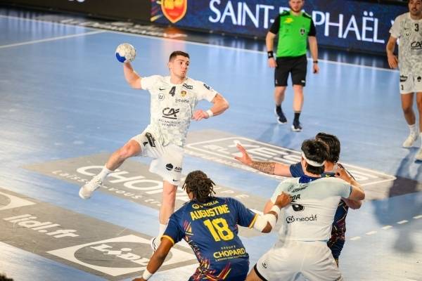 사진 2025/26 시즌 프랑스 남자 핸드볼 리퀴몰리 스타리그 낭트와 생라파엘 바르의 경기 모습, 사진 출처=낭트