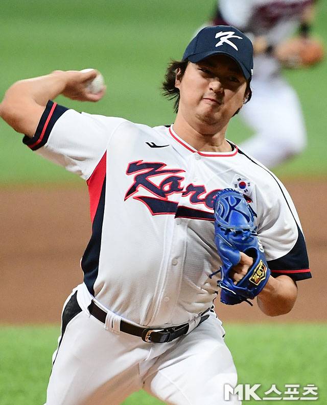 대표팀에서 활약할 당시의 고우석. 사진=김영구 기자