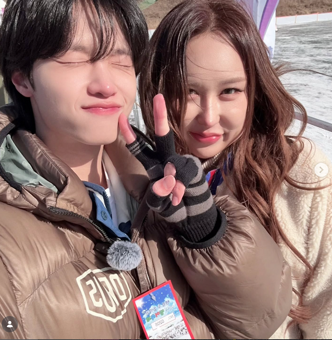 방송인 풍자가 최근 근황 사진을 공개하며 눈에 띄게 달라진 비주얼로 화제를 모았다. / 사진 = 풍자 SNS