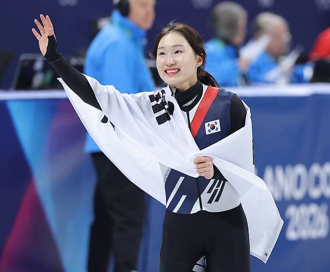 기뻐하는 최민정. 밀라노=연합뉴스