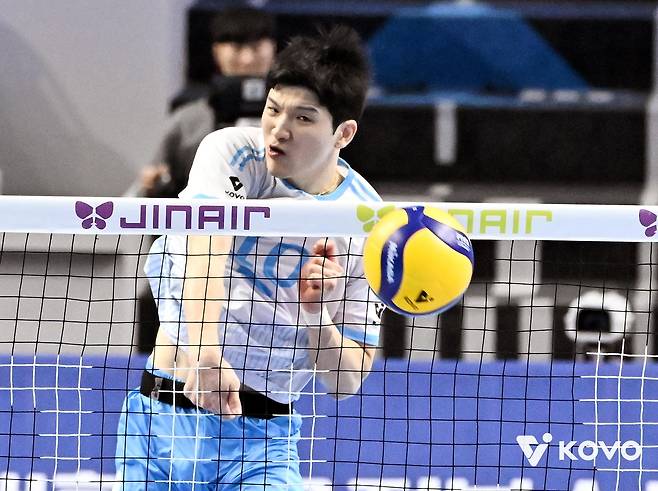 공격하는 대한항공의 정지석 [한국배구연맹 제공. 재판매 및 DB 금지]