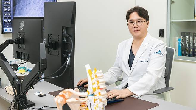 양준혁 대표원장|출처: 바로척척신경외과의원