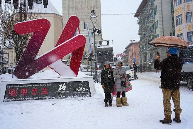 입장권 판매도 호조를 보였다. 이번 2026 밀라노·코르티나담페초 동계 올림픽에서는 약 130만장의 티켓이 판매돼 88%의 판매율을 기록했다. AP연합뉴스