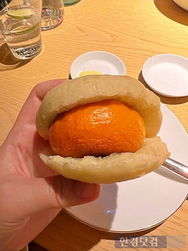 귤의 깊은 산미가 새로운 미각적 경험을 준다.