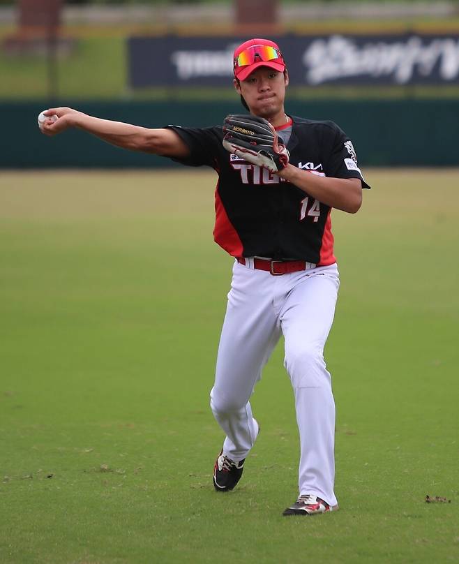 ▲ 내야 전천후 플레이어인 김규성은 박찬호의 뒤를 이은 KIA의 새 주전 유격수에 도전한다 ⓒKIA타이거즈