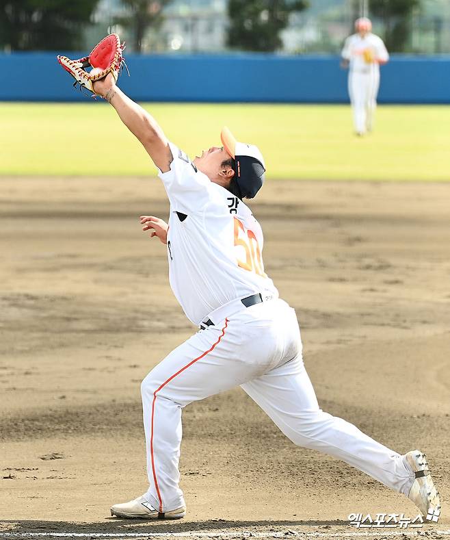 한화 이글스 좌타 거포 강백호가 2026시즌 외야 수비 소화 없이 지명타자와 1루수로만 나설 것으로 보인다. 사진 고아라 기자