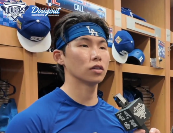 중견수에 도전할 김혜성(사진=@DMAC_LA)