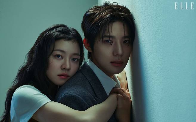 '파반느' 고아성 문상민/ 엘르