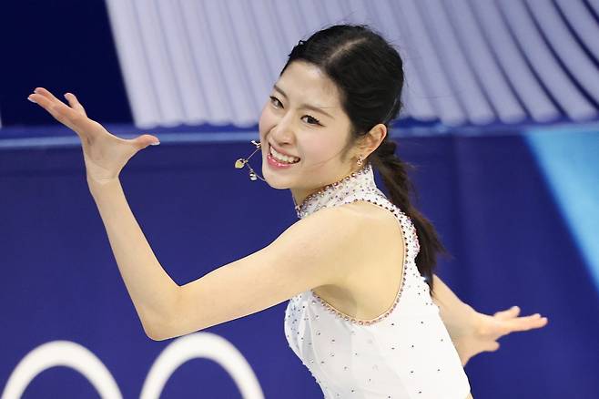 지난 21일(현지시간) 이탈리아 밀라노 아이스스케이팅 아레나에서 열린 2026 밀라노ㆍ코르티나담페초 동계올림픽 피겨스케이팅 갈라쇼에서 이해인이 연기를 펼치고 있다. [연합]