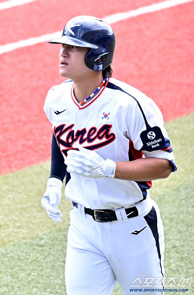 24일 일본 오키나와 가데나 구장에서 열린 야구 대표팀과 KIA 타이거즈의 평가전. 김도영이 숨을 고르고 있다. 오키나와(일본)=박재만 기자 pjm@sportschosun.com/2026.02.24/