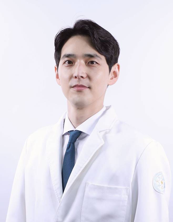 유건웅 원장(바른세상병원 관절센터 / 정형외과 전문의). 바른세상병원 제공