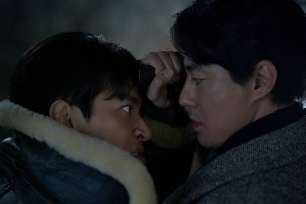 영화 ‘휴민트’의 한 장면.  NEW 제공