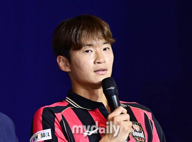 FC 서울 김진수가 25일 서울 서대문구 스위스 그랜드 호텔에서 진행된 하나은행 2026 K리그 개막 미디어데이에 참석했다./스위스그랜드호텔=한혁승 기자