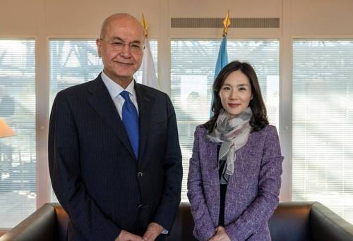 김진아 외교부 2차관, 유엔 난민최고대표 면담 김진아 외교부 2차관, 유엔 난민최고대표 면담     (서울=연합뉴스) 김진아 외교부 2차관(오른쪽)이 24일(현지시간) 스위스 제네바에서 바르함 살리 신임 유엔 난민최고대표와 면담한 뒤 기념 촬영하고 있다. 2026.2.25 [외교부 제공. 재판매 및 DB 금지]     photo@yna.co.kr (끝)   <저작권자(c) 연합뉴스, 무단 전재-재배포, AI 학습 및 활용 금지>