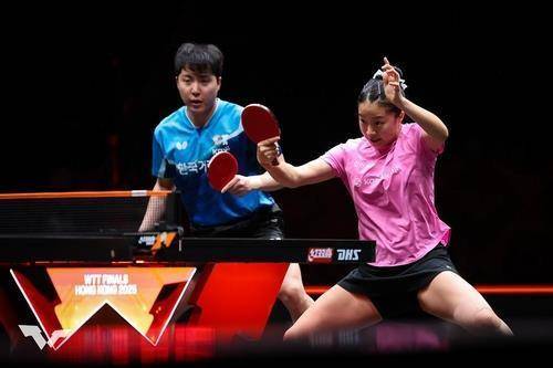 WTT 시리즈 혼합복식 경기에 나선 임종훈(왼쪽)과 신유빈 [WTT 인스타그램 캡처. 재판매 및 DB 금지]