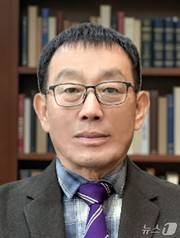 무주군관광협의회장으로 재신임된 이윤승 회장./뉴스1