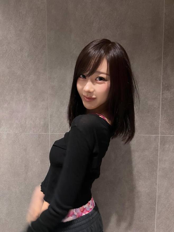 지젤의 새깅 포인트는 깔맞춤 언더웨어. 인스타그램 @aerichandesu