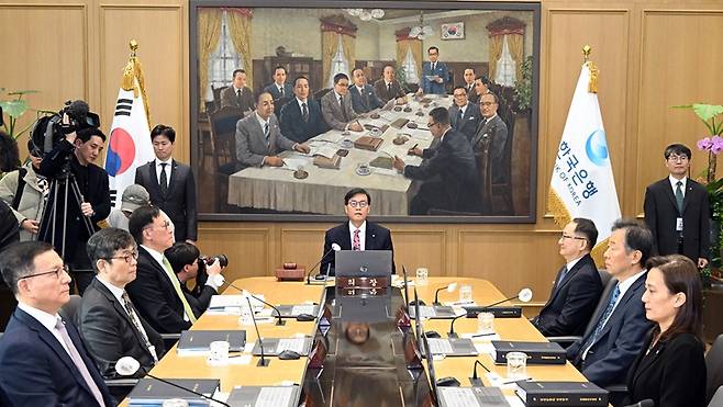 한국은행이 지난 26일 열린 금융통화위원회에서 기준금리를 2.50%로 동결했다.[사진｜뉴시스]한국은행이 지난 26일 열린 금융통화위원회에서 기준금리를 2.50%로 동결했다.[사진｜뉴시스]