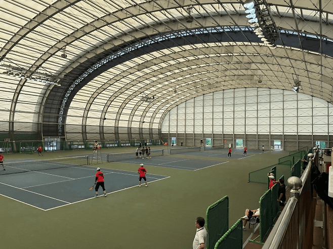 아시안게임에 대비해 정구 국가대표선발전은 하드코트인 순천 팔마 실내 코트에서 열린다.&nbsp;