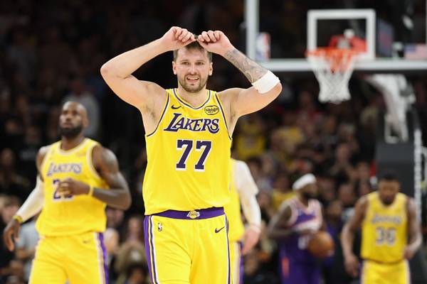 돈치치는 이날 41득점을 기록했지만, 레이커스는 졌다. 사진= Getty Images/AFP= 연합뉴스 제공