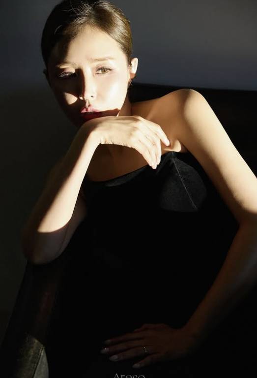 ▲ 신지 웨딩 사진. 출처| 신지 인스타그램