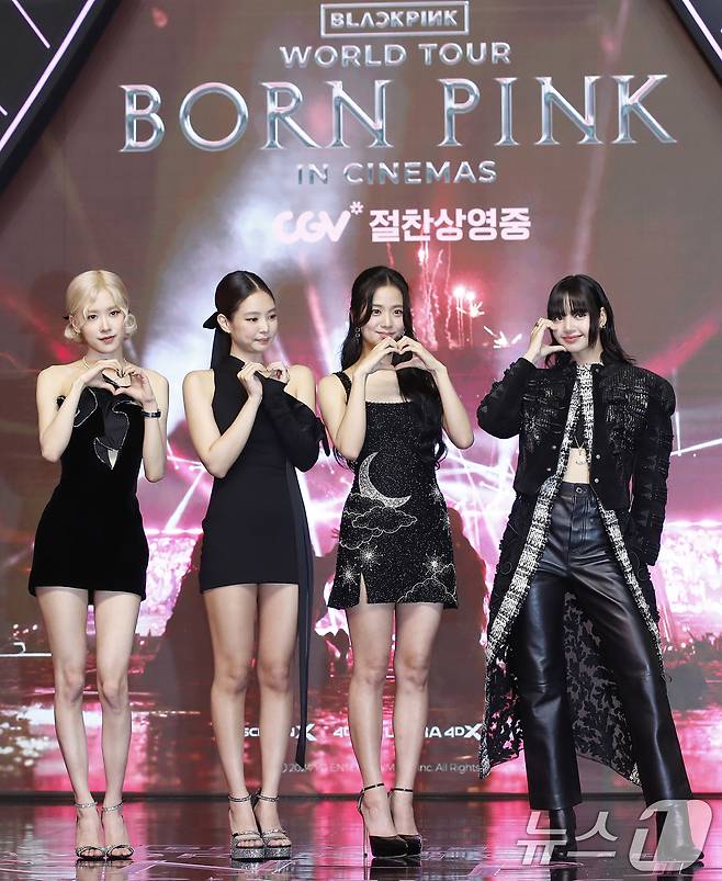 그룹 블랙핑크(BLACK PINK)의 로제(왼쪽부터)와 제니, 지수, 리사 2024.8.9 ⓒ 뉴스1 권현진 기자