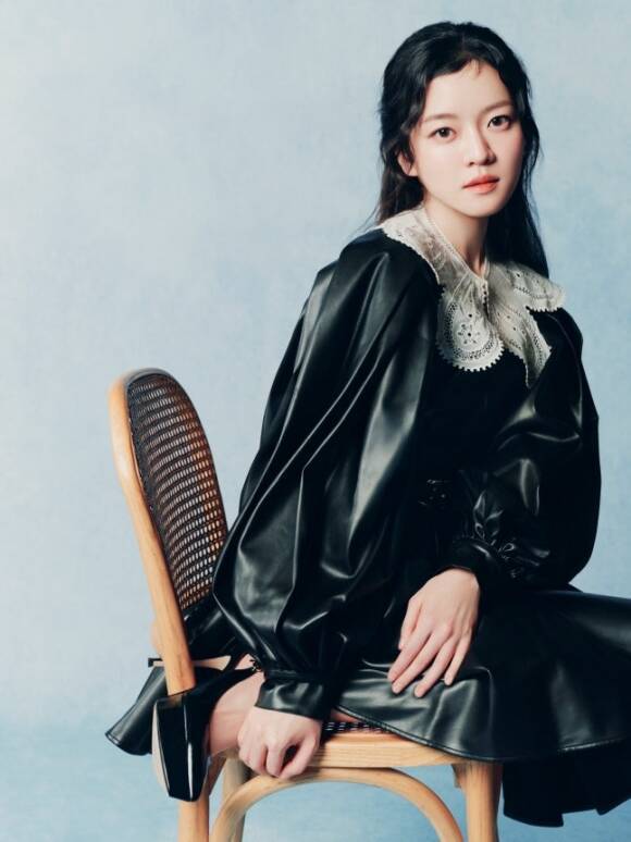 배우 고아성이 <더팩트>와 만나 넷플릭스 새 영화 '파반느' 공개 기념 인터뷰를 진행하며 다양한 이야기를 나눴다. /넷플릭스