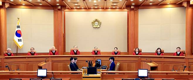 지난 26일 헌법재판소에 김상환 헌법재판소장과 재판관들이 앉아 있다. 뉴스1