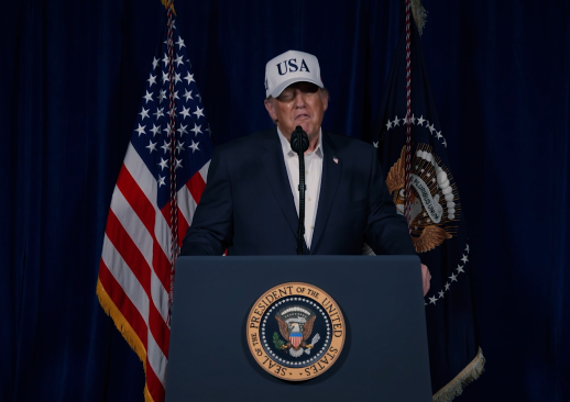 도널드 트럼프 미국 대통령이 28일(현지시간) 트루스소셜에 이란에 대해 “대규모 전투 작전”을 시작했다는 내용을 담은 8분짜리 영상을 올렸다. 트루스소셜 영상 캡처