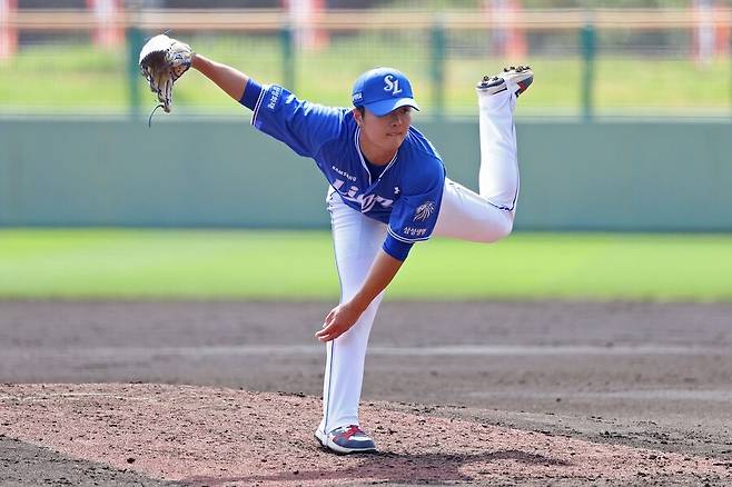 ▲ 이승민. 삼성 라이온즈는 28일 일본 오키나와 나하의 셀룰러 스타디움에서 일본프로야구 요미우리 자이언츠와 스프링캠프 원정 연습경기를 치렀다. 이날 9회까지 정상적으로 진행 후 요미우리의 요청으로 10회초, 11회초를 추가로 실시했다. 삼성은 아쉽게 2-4로 패했다. 이승민의 완벽한 투구는 빛을 발했다. ⓒ삼성 라이온즈