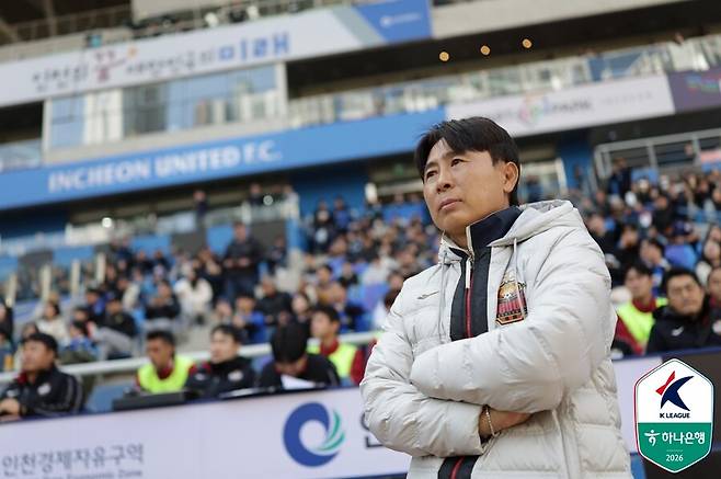 ▲ FC서울이&nbsp;28일 오후 2시 인천축구전용경기장에서 펼쳐진&nbsp;'하나은행 K리그1 2026' 개막전에서 인천 유나이티드를 2-1로 격파했다. 2024년 7월 이후 무려 581일 만에 펼쳐진 '경인더비'에서 승리하며 시즌 마수걸이 승리를 신고했다. 이날 승리로 서울은 상대 전적에서 12승 8무 11패로 우위를 점하게 됐다. ⓒ한국프로축구연맹