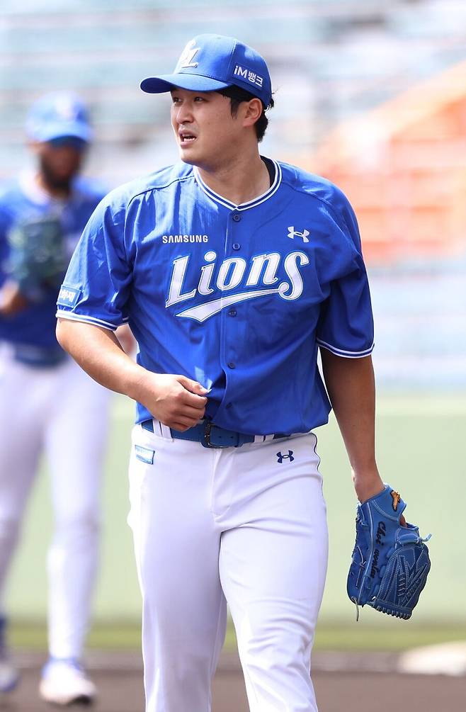 ▲ 삼성 라이온즈 선발투수 최원태. 삼성은 28일 일본 오키나와 나하의 셀룰러 스타디움에서 일본프로야구 요미우리 자이언츠와 스프링캠프 원정 연습경기를 치렀다. 이날 9회까지 정상적으로 진행 후 요미우리의 요청으로 10회초, 11회초를 추가로 실시했다. 삼성은 아쉽게 2-4로 패했지만 최원태의 3이닝 무실점 호투는 빛났다. ⓒ삼성 라이온즈