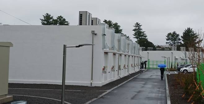 ▲제주 조천읍 북촌리에 위치한 북촌 베스 발전소의 모습. 사진= 이원희 기자