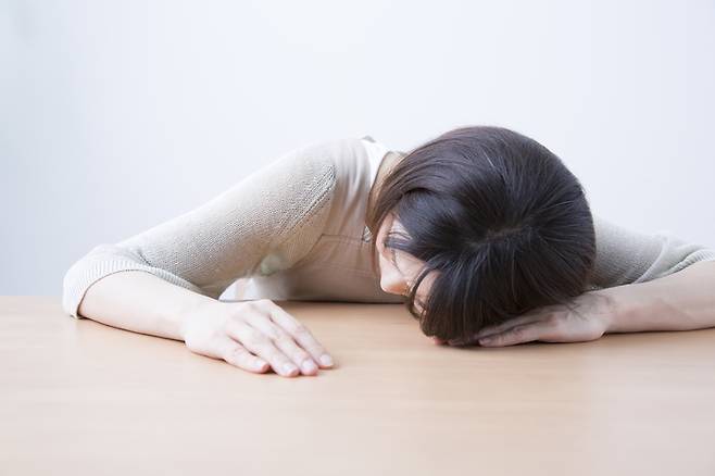 봄으로 가는 환절기. 겨울동안 떨어진 체력으로 인해 피로감이 심해지고 활력이 낮아질 수 있다. 사진=게티이미지뱅크