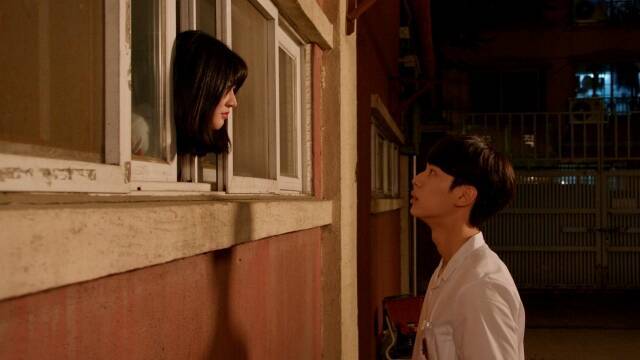 '우리는 매일매일'은 열일곱 청춘의 이야기를 통해 누구나 한 번쯤 겪어본 학창 시절의 풋풋한 추억을 떠올리게 하려고 하지만, 시간의 흐름과 아쉬운 완성도로 보는 이들의 몰입을 떨어트린다. /㈜제이앤씨미디어그룹