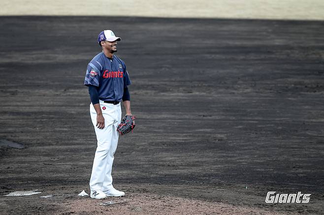 롯데 자이언츠 새 외국인 투수 엘빈 로드리게스. 사진=롯데 자이언츠