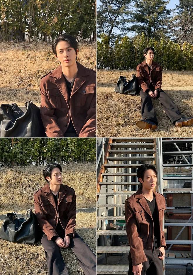 사진=방탄소년단 진 인스타그램