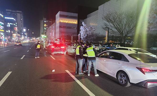 폭주·난폭운전 단속하는 충남경찰 [충남경찰청 제공. 재판매 및 DB 금지]