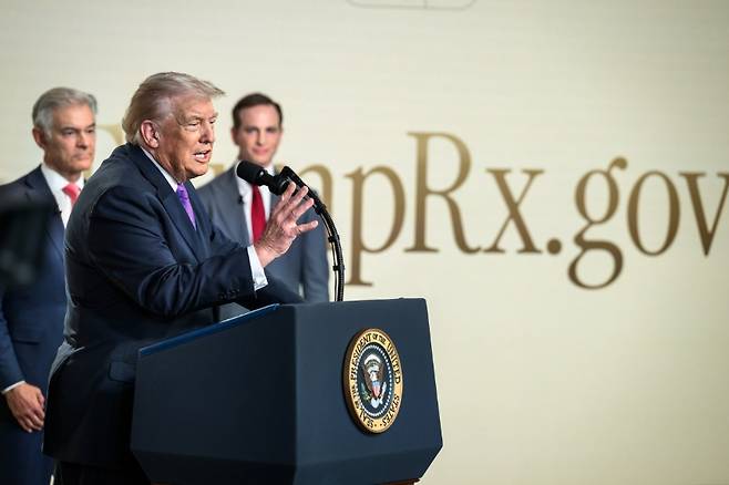 도널드 프럼프 대통령(백악관)