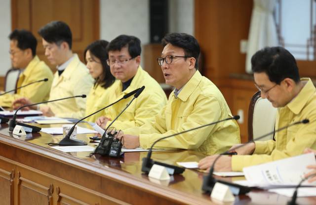 ▲ 김민석 국무총리가 2일 서울 종로구 정부서울청사 대회의실에서 열린 ‘중동 상황점검 관련 긴급 관계부처회의’에서 모두발언을 하고 있다.연합뉴스