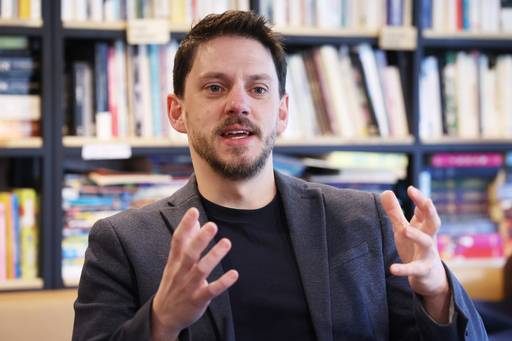 K-뮤지컬 ‘더 라스트맨’의 영국 초연 극작 및 각색을 담당하고 있는 제스로 컴튼. 연합뉴스